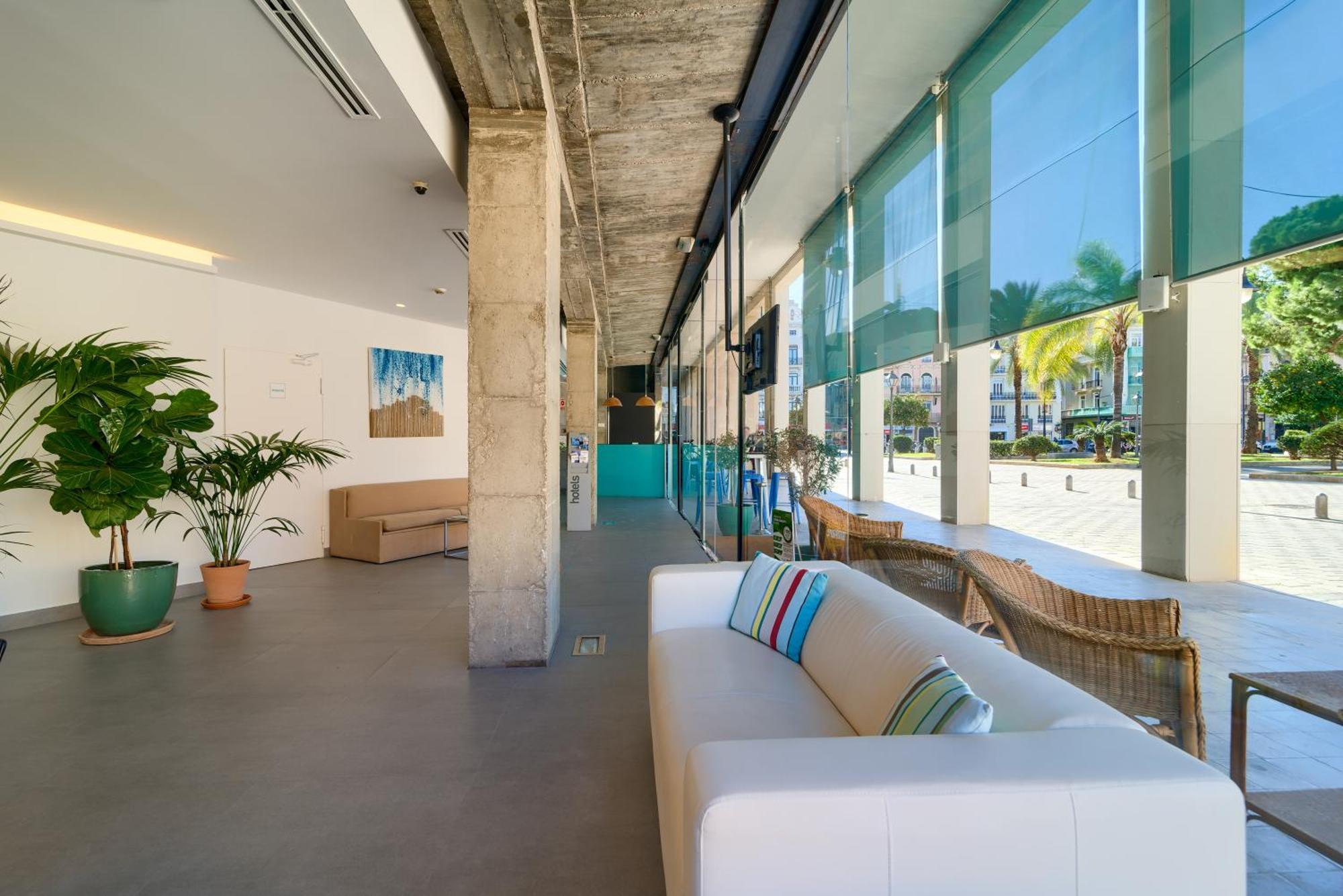 Sea You Hotel Port Valencia Exterior photo